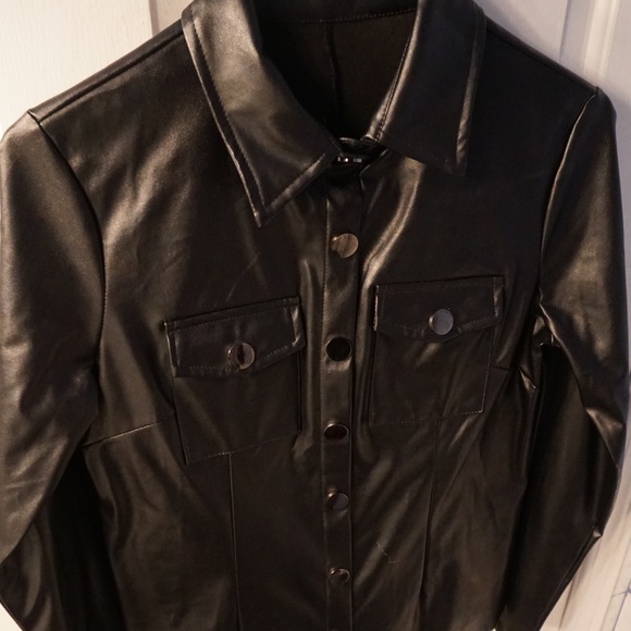 Fitted polyester Jacket and matching Pant suit - Picture 6 of 6